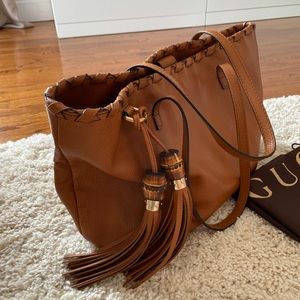 GUCCI! Bamboo Shoulder Tote Bag Camel Brown Leather with tassels, gold trim.